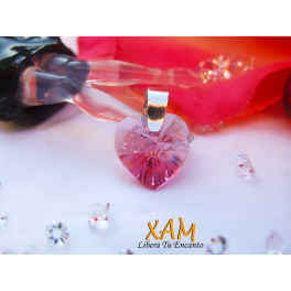 Colgante de corazón plata y baño de rodio creado con Crystales de Swarovski® Colgante de corazón plata y baño de rodio creado con Crystales de Swarovski®